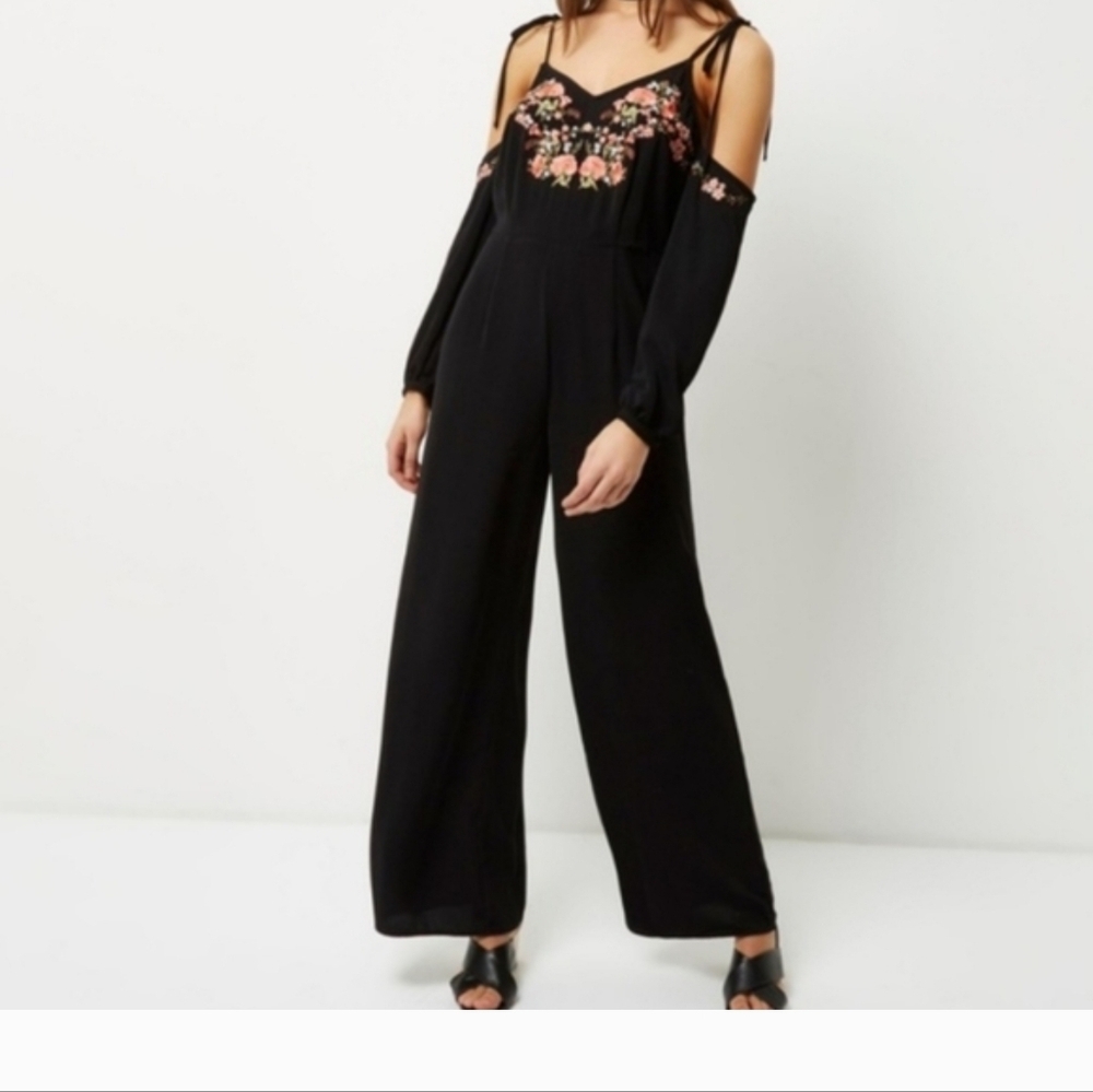 Nw0t ASOS FLORAL EMROIDERED JUMPSUIT SIZE 16